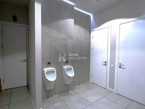 комерційна за адресою Болсуновська вул. (Сергія Струтинського), 13