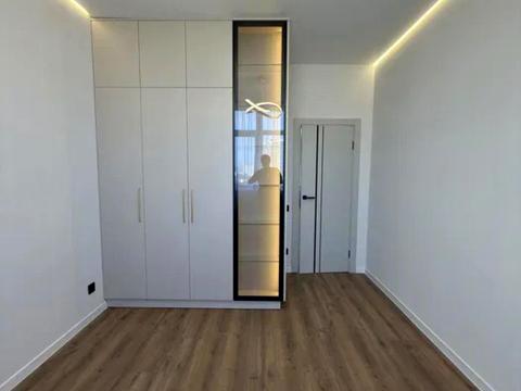 квартира за адресою Краснова вул., 1-А