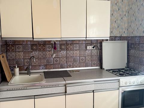 квартира за адресою Вахтанга Кікабідзе вул. (Булгакова), 8-А