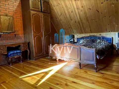 будинок за адресою Центральна вул., 4