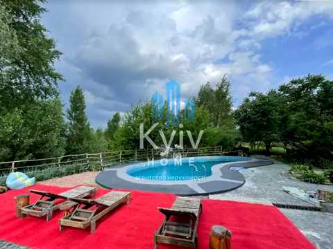 будинок за адресою Центральна вул., 4