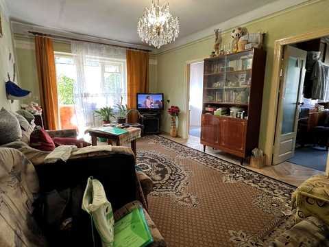 квартира за адресою Львів, Ростислава Братуня вул., 8