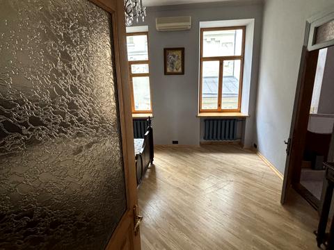 квартира за адресою Ярославів Вал вул., 14-В