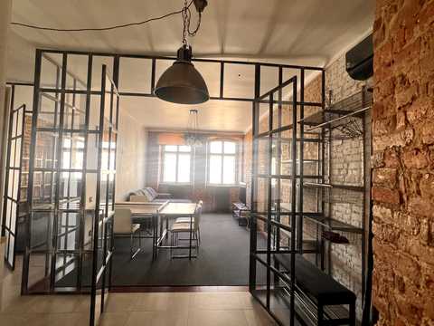 комерційна за адресою Ринок пл., 19