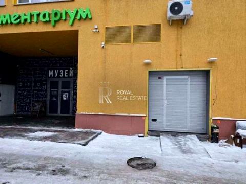 комерційна за адресою Борщагівська вул., 154