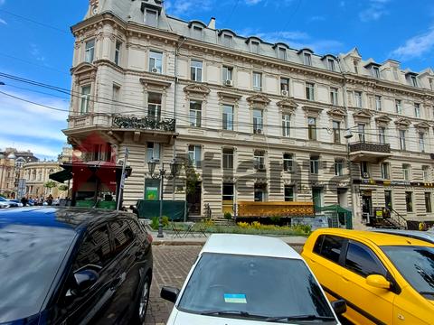 квартира за адресою Дерибасівська вул., 10