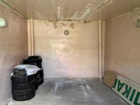 паркоместо по адресу Покільска ул. (Камышинская), 4