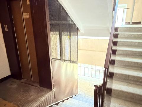 квартира по адресу Героев Сталинграда просп., 183