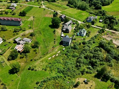 участок по адресу Василя Стефаника