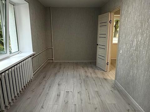 квартира за адресою смт. Озерне, Авіаційна вул., 42