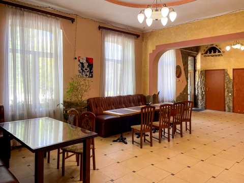 комерційна за адресою Городоцька вул., 207