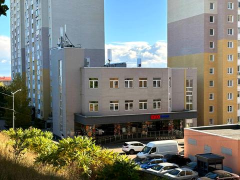 комерційна за адресою Кургузова вул., 1а к2