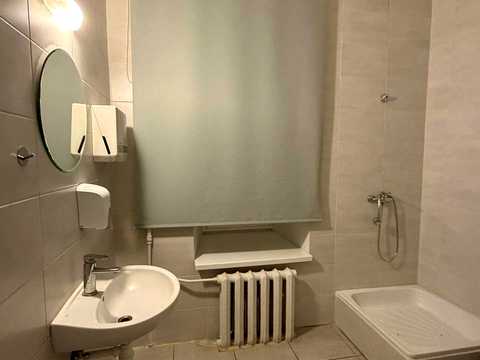 комерційна за адресою Університетська вул. (Щепкіна), 3