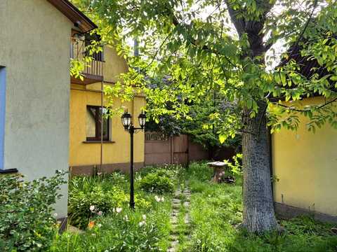 будинок за адресою Василя Щавинського вул. (Петровського), 2