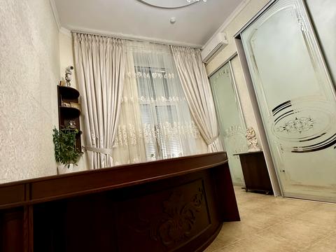 комерційна за адресою Соборна вул., 45