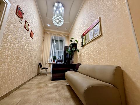 комерційна за адресою Соборна вул., 45