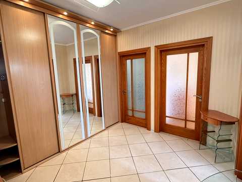 квартира за адресою Архітектора Ніколаєва вул., 9-А
