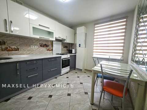квартира по адресу Михаила Лушпы просп. (Космонавтів), 5 к28