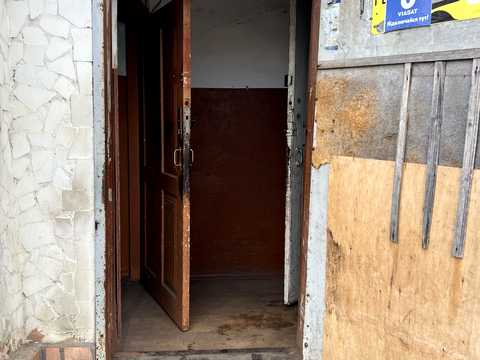 комерційна за адресою Тальне, Соборна, 83