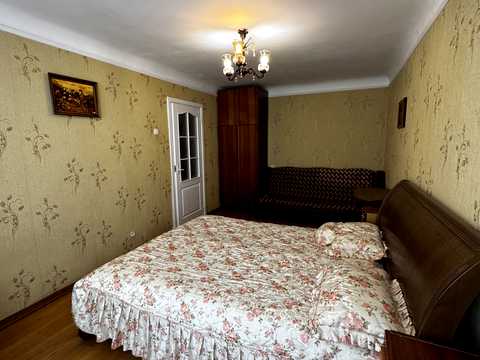 квартира за адресою Рівне, Степана Бандери вул., 36а