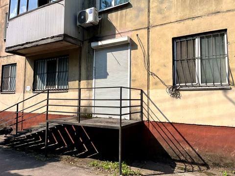 комерційна за адресою майдан Визволення пл., 4