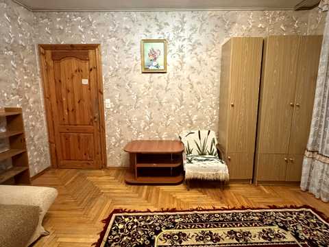 квартира за адресою Анни Ахматової вул., 15
