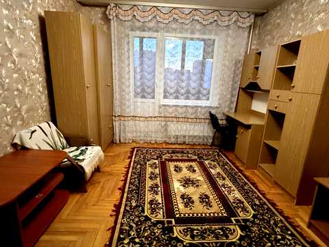 квартира за адресою Анни Ахматової вул., 15
