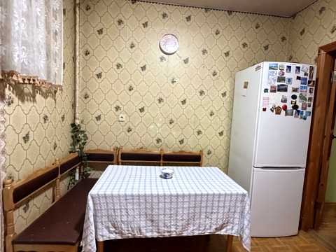 квартира за адресою Анни Ахматової вул., 15