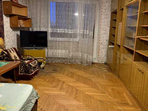 квартира за адресою Анни Ахматової вул., 15