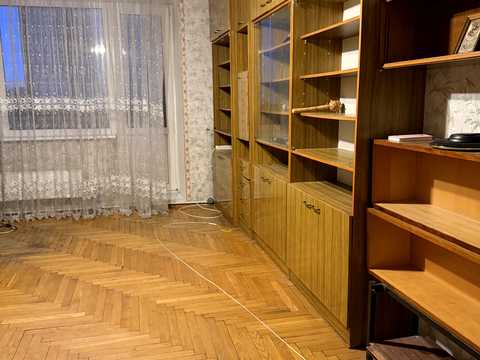 квартира за адресою Анни Ахматової вул., 15