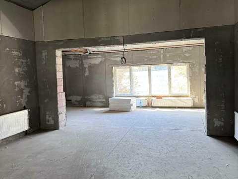 комерційна за адресою Полкова вул., 76
