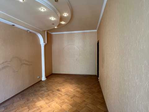 квартира за адресою Чернишевська вул., 76