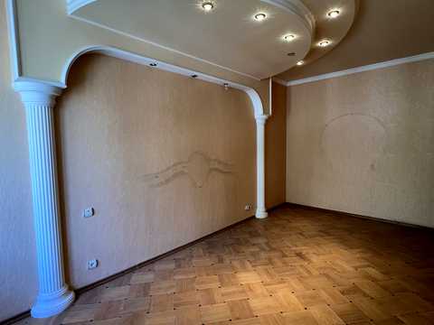 квартира за адресою Чернишевська вул., 76
