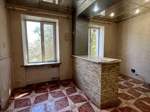 квартира за адресою Чернишевська вул., 76