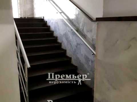 коммерческая по адресу Армейская ул. (Армійська), 18а