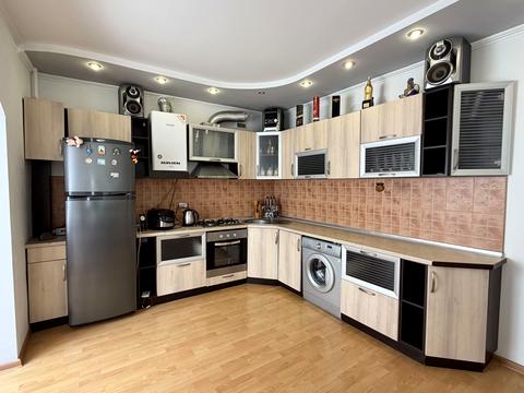квартира за адресою Гната Хоткевича вул., 44В