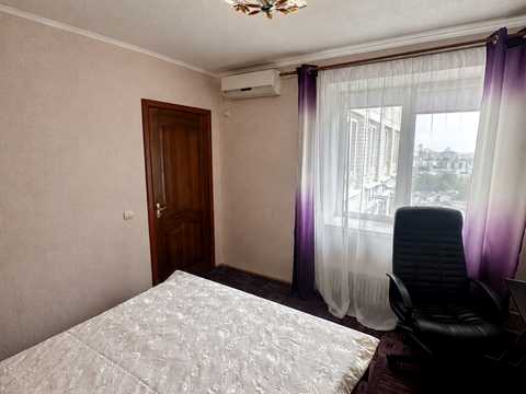 квартира за адресою Полярна вул., 8-Є