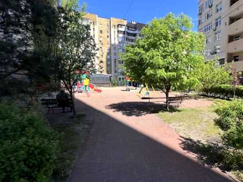 квартира за адресою Драгоманова вул., 40-Е