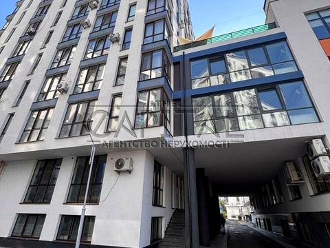 комерційна за адресою Малоземельна, 75