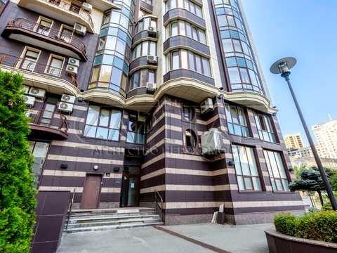 коммерческая по адресу Василия Тютюнника ул. (Анрі Барбюса), 37/1