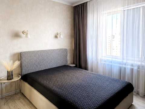 квартира за адресою Срібнокільська вул., 8