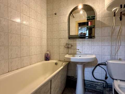 квартира за адресою Калинова вул., 72