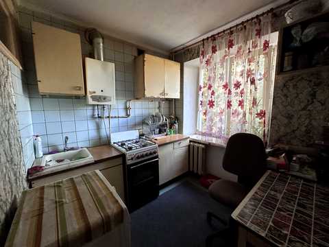 квартира за адресою Бажана вул., 16