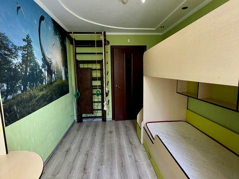 квартира за адресою Космонавтів вул., 42