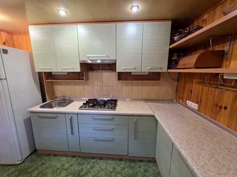 будинок за адресою с. Дніпрове, Центральная