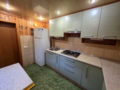 будинок за адресою с. Дніпрове, Центральная