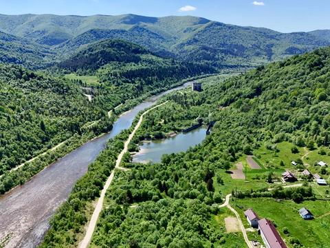 комерційна за адресою Лесі Українки вул., 30