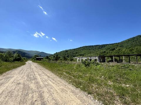 комерційна за адресою Лесі Українки вул., 30