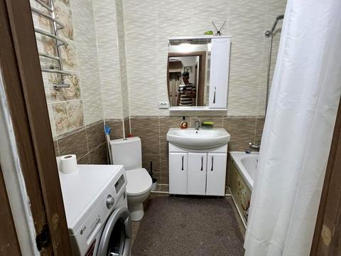 квартира за адресою Захисників України вул. (1-го Травня), 42