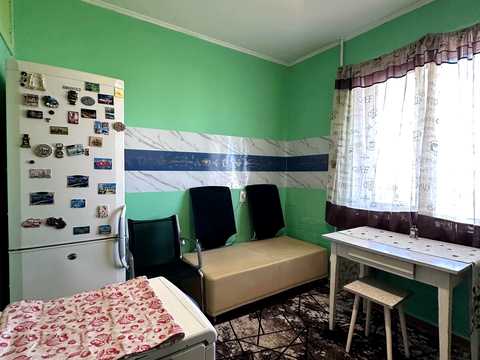 квартира за адресою Юрія Побєдоносцева бульв., 8
